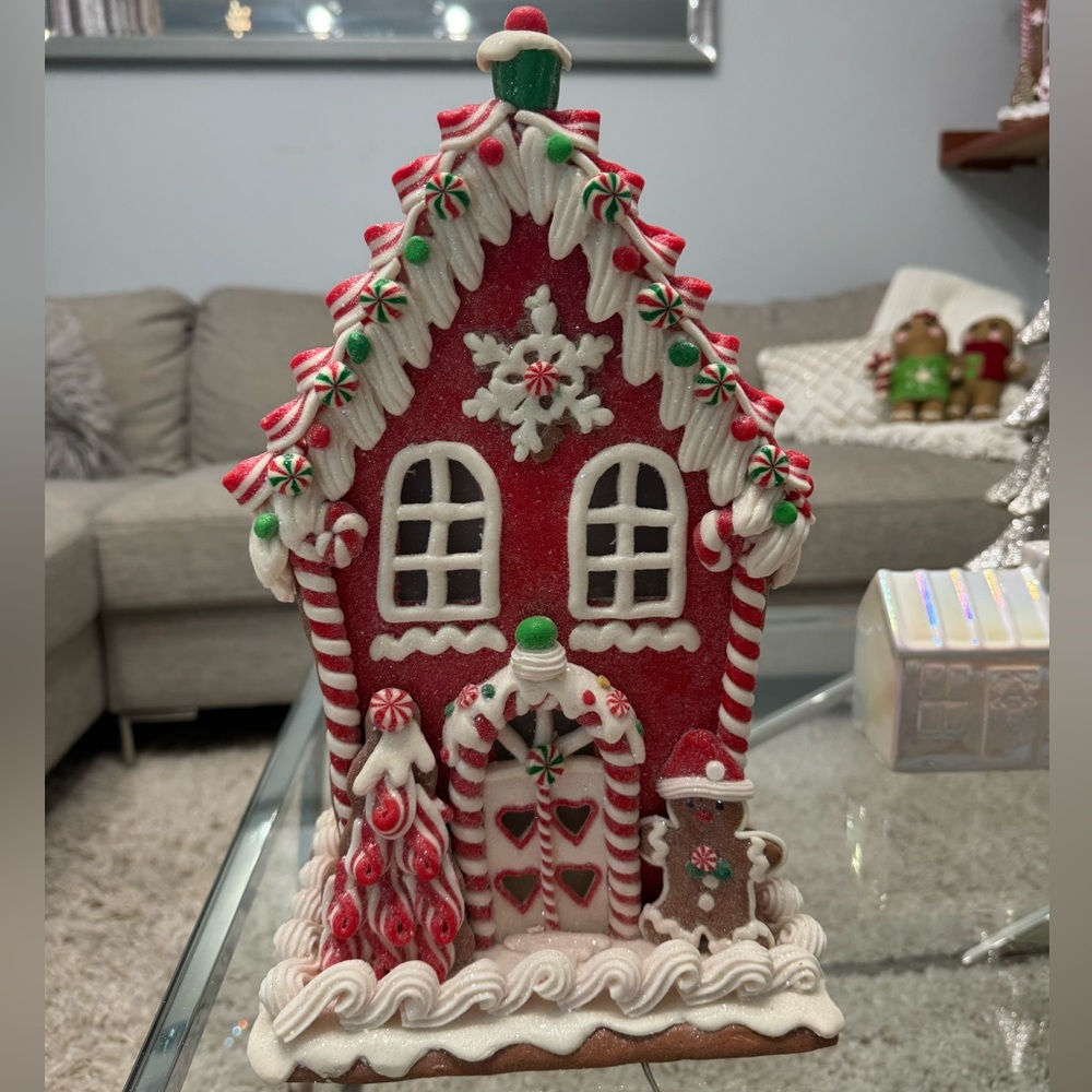 Peppermint Gingerbread Clay House